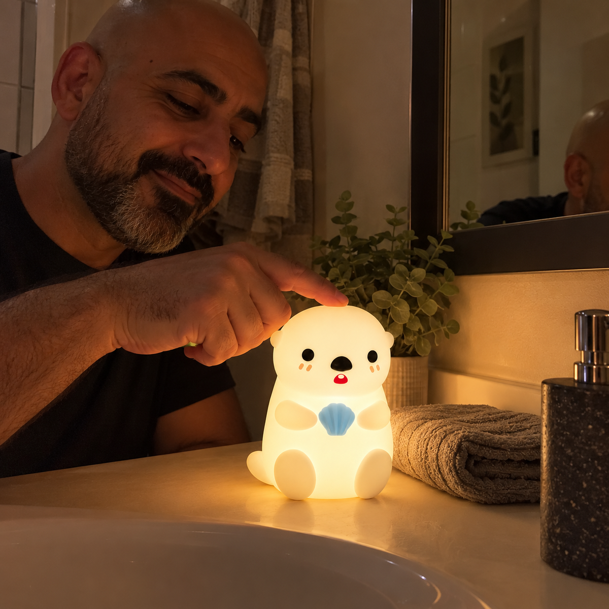 Otter- glow light